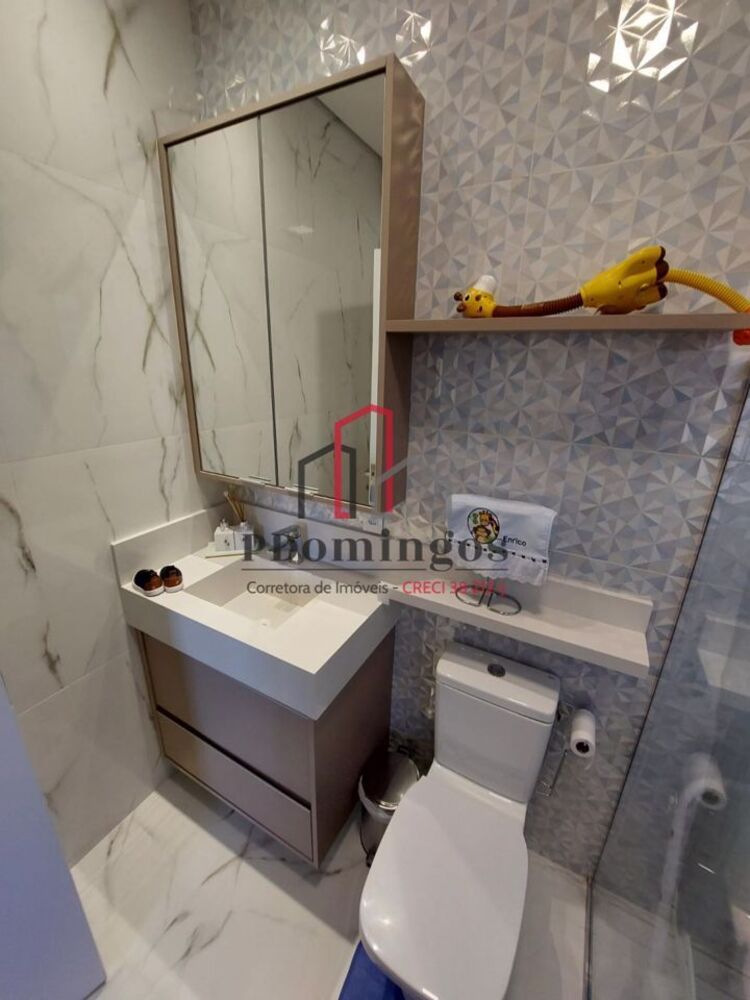 Sobrado à venda com 3 quartos, 253m² - Foto 4