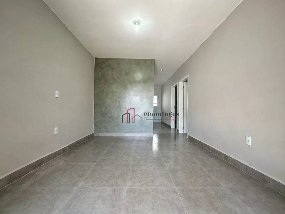 Casa à venda com 2 quartos, 112m² - Foto 3