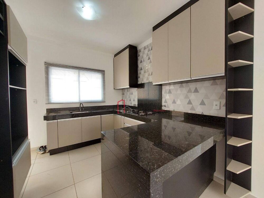 Casa de Condomínio à venda com 3 quartos, 135m² - Foto 1