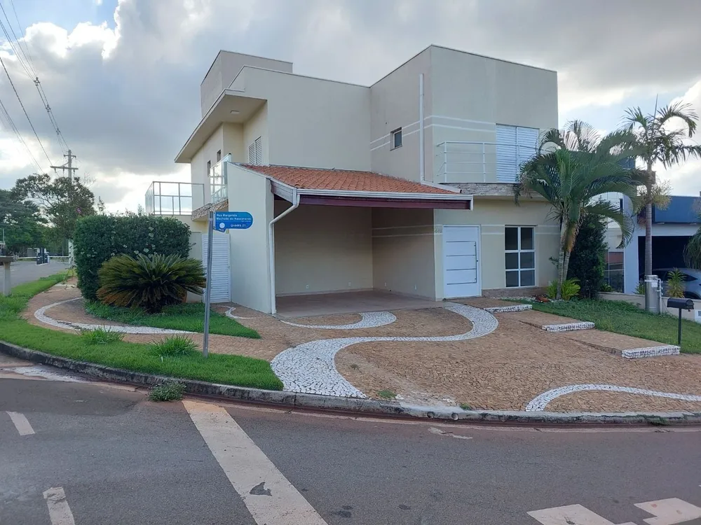 Sobrado, 3 quartos, 238 m² - Foto 1