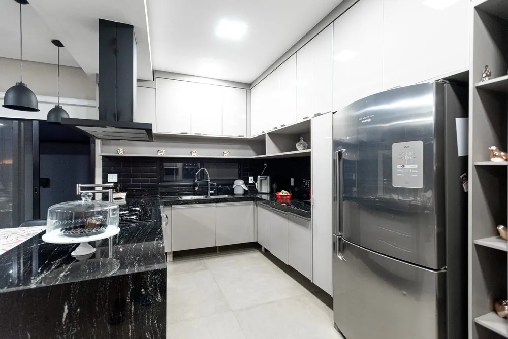 Sobrado, 4 quartos, 280 m² - Foto 2
