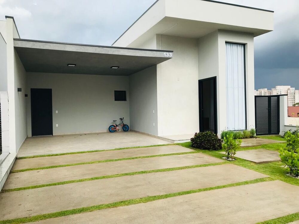 Casa, 3 quartos, 217 m² - Foto 1