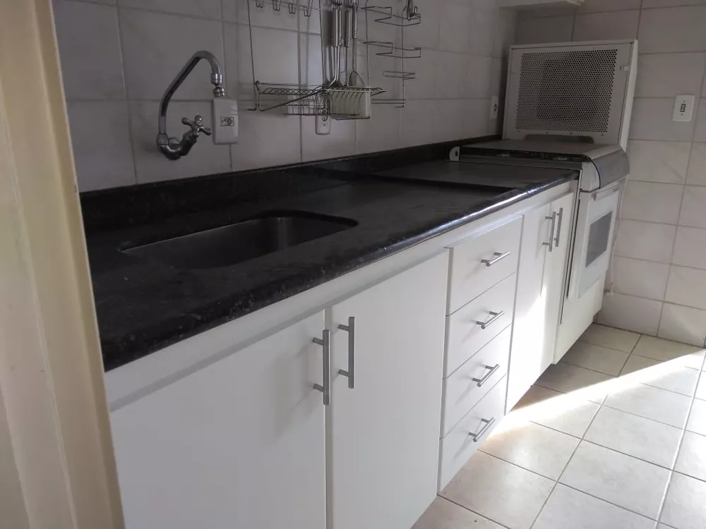 Apartamento à venda com 2 quartos, 70m² - Foto 7