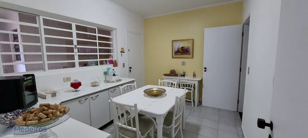 Casa à venda com 3 quartos, 200m² - Foto 7