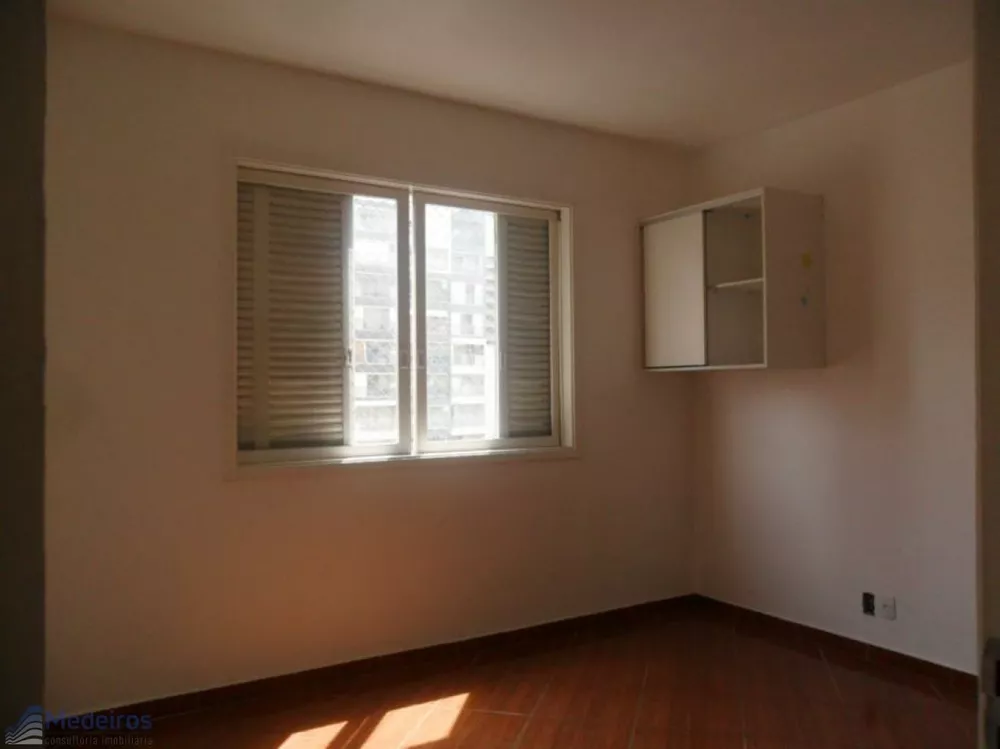 Apartamento à venda com 1 quarto, 48m² - Foto 2