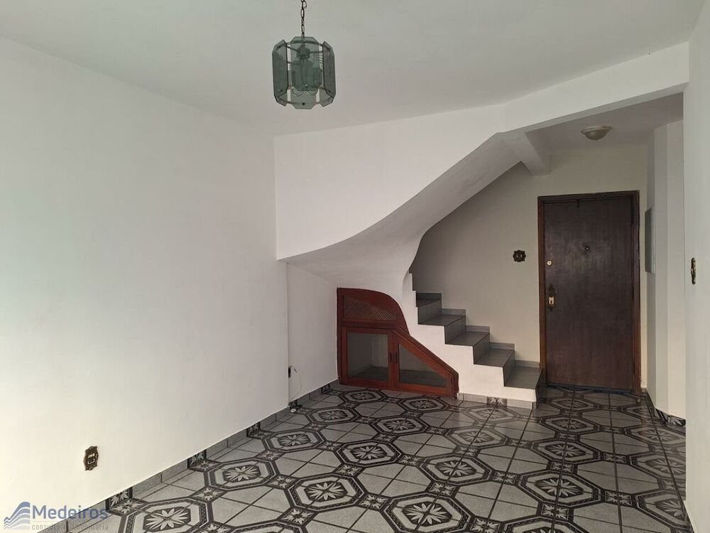 Apartamento à venda com 2 quartos, 72m² - Foto 4
