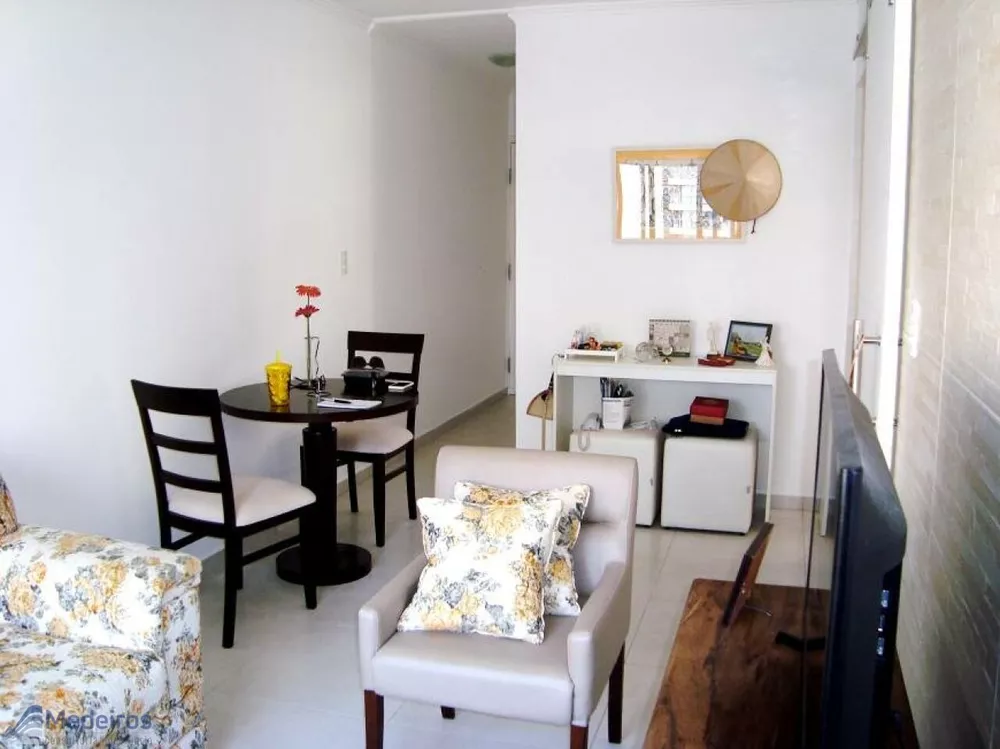 Apartamento à venda com 1 quarto, 40m² - Foto 2