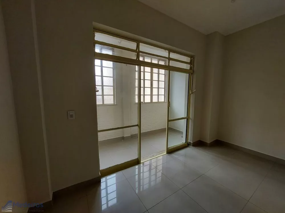 Apartamento para alugar com 1 quarto, 46m² - Foto 2