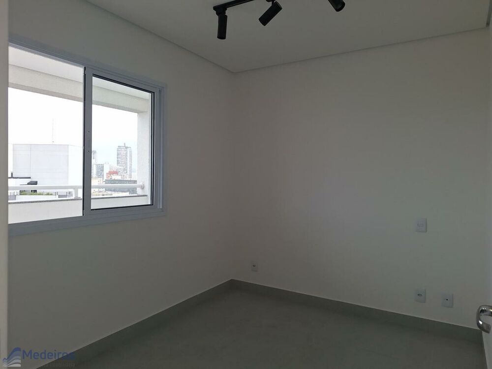 Apartamento à venda com 1 quarto, 31m² - Foto 2