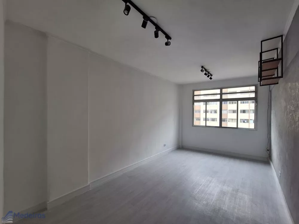 Kitnet e Studio à venda com 1 quarto, 31m² - Foto 2