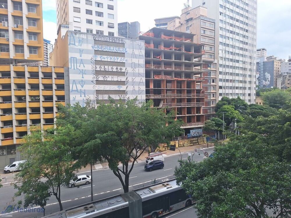 Apartamento à venda com 1 quarto, 60m² - Foto 12