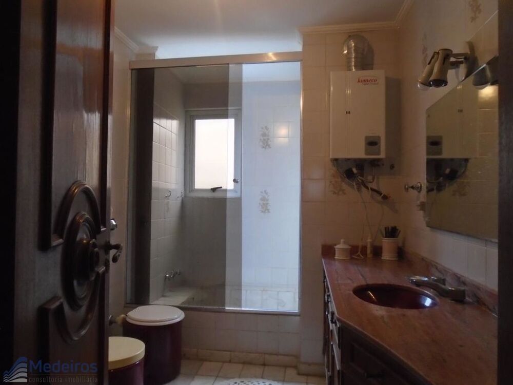 Apartamento, 3 quartos, 230 m² - Foto 2