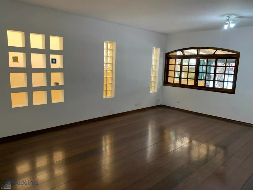 Casa à venda com 3 quartos, 138m² - Foto 8