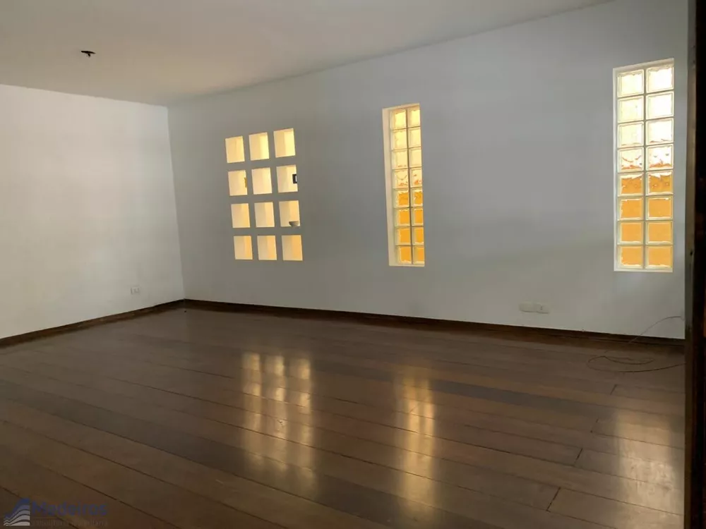 Casa à venda com 3 quartos, 138m² - Foto 2