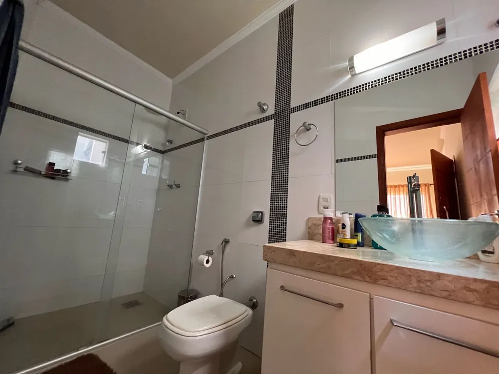 Casa, 3 quartos, 185 m² - Foto 1