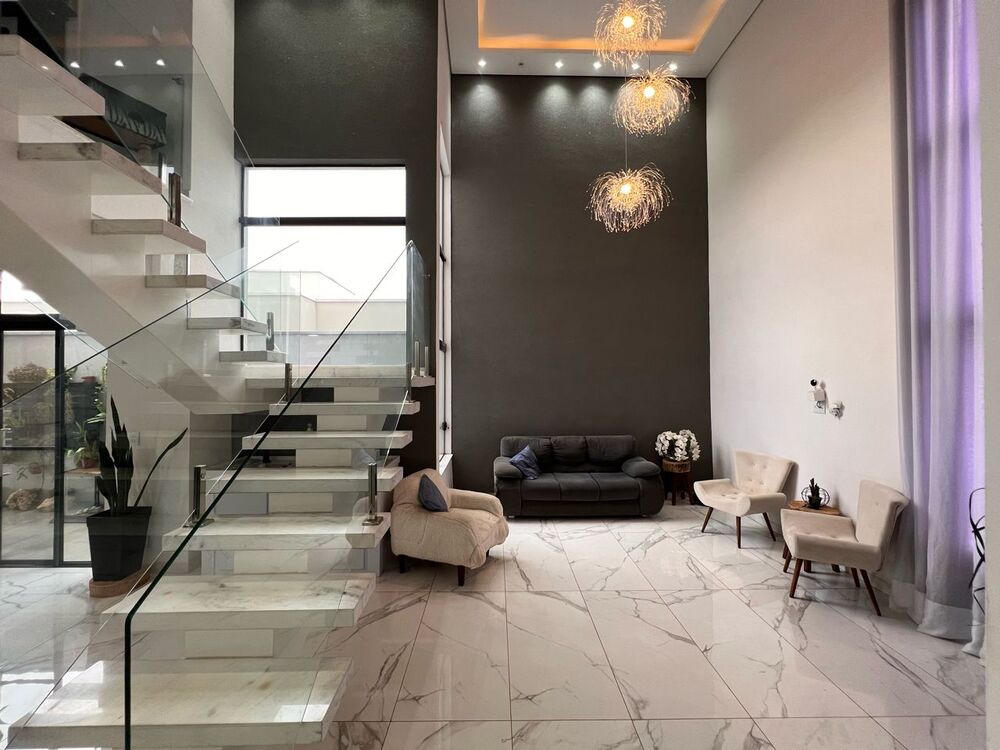 Casa à venda com 4 quartos, 227m² - Foto 2