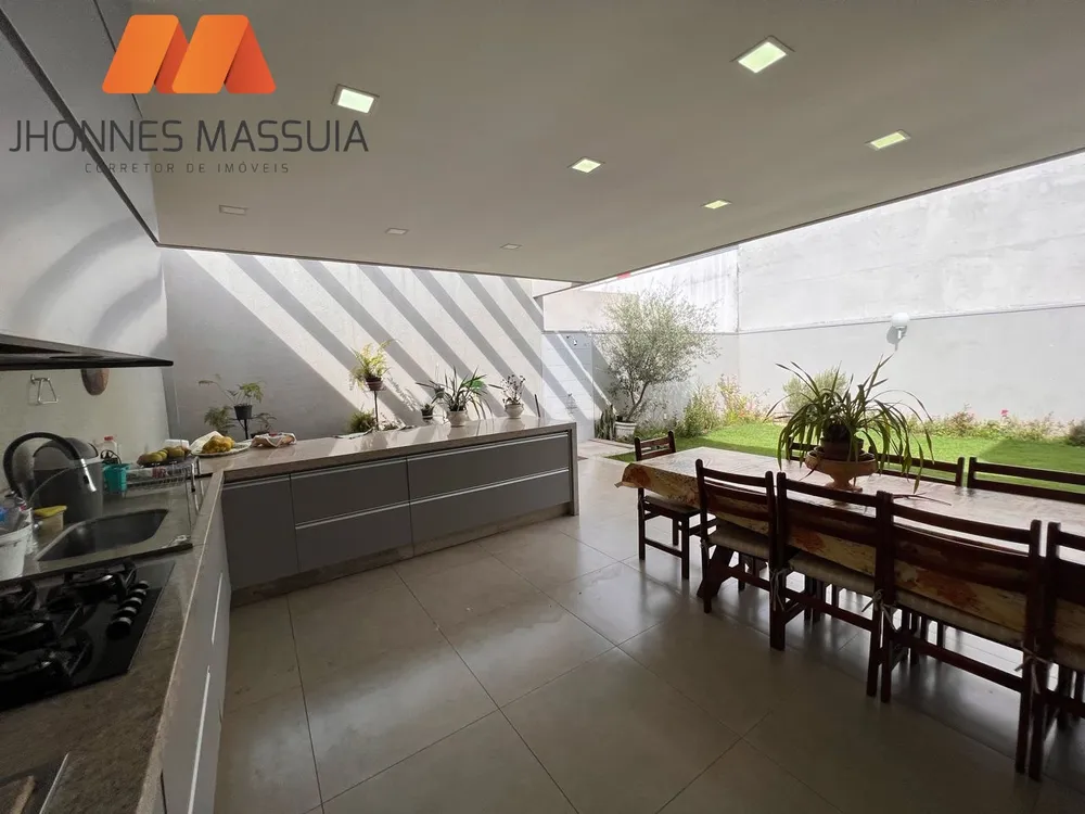 Casa, 3 quartos, 218 m² - Foto 3