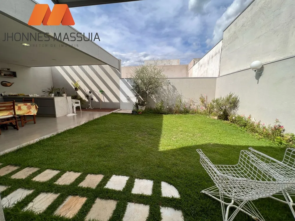 Casa, 3 quartos, 218 m² - Foto 1