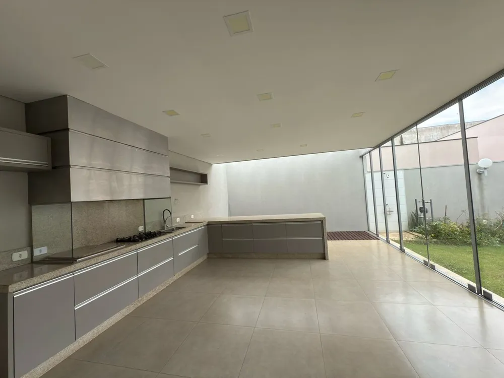 Casa, 3 quartos, 218 m² - Foto 14