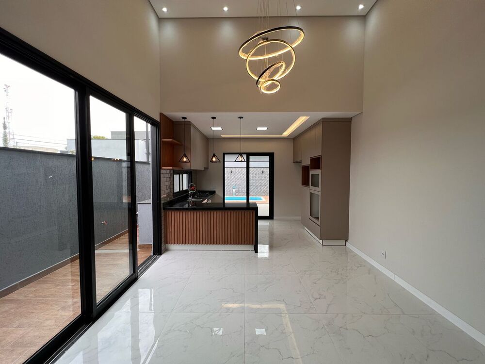 Casa à venda com 3 quartos, 170m² - Foto 1