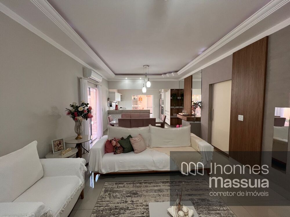 Casa à venda com 3 quartos, 182m² - Foto 2