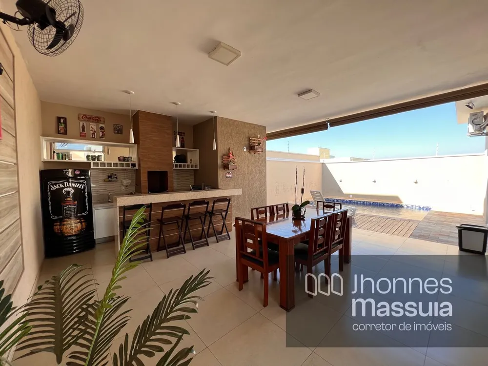 Casa, 3 quartos, 182 m² - Foto 1