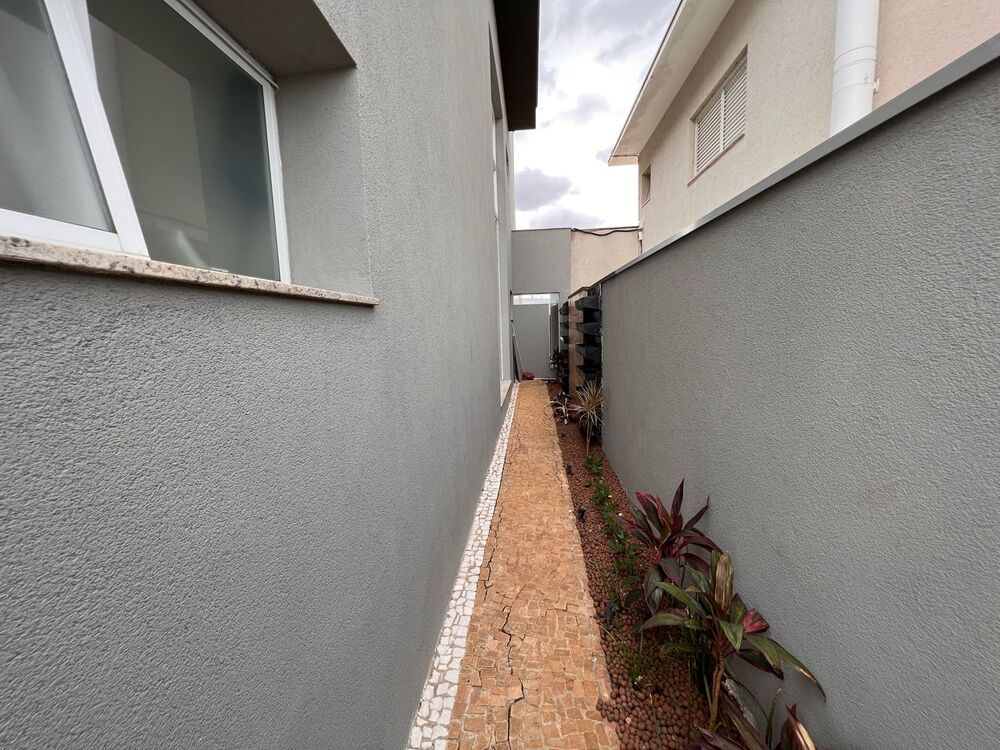 Casa à venda com 3 quartos, 259m² - Foto 4