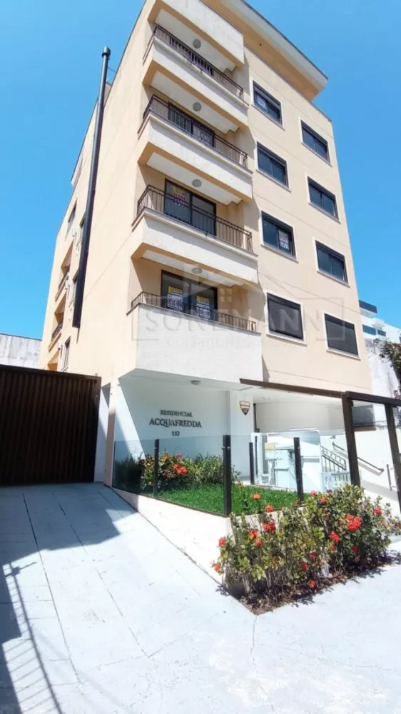 Apartamento à venda com 2 quartos, 105m² - Foto 1