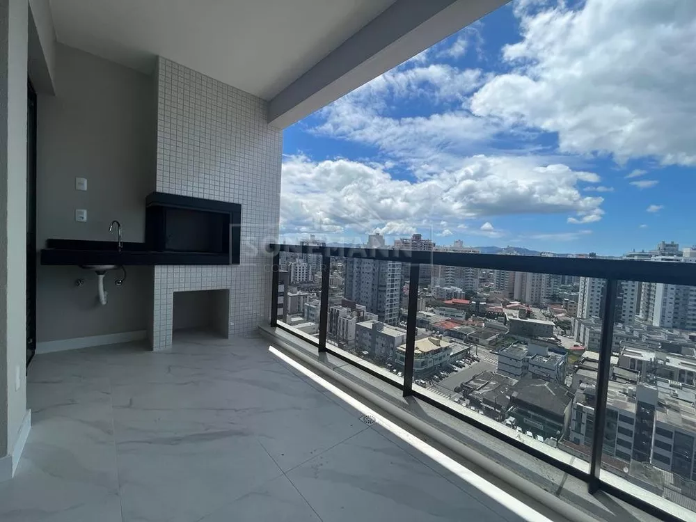 Apartamento à venda com 3 quartos, 103m² - Foto 2