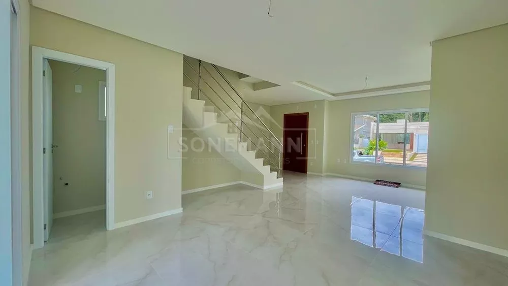 Casa à venda com 3 quartos, 107m² - Foto 9