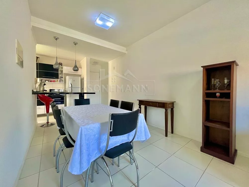 Apartamento à venda com 2 quartos, 64m² - Foto 4