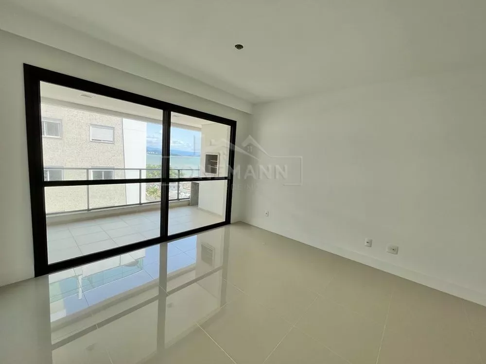 Apartamento à venda com 3 quartos, 92m² - Foto 4