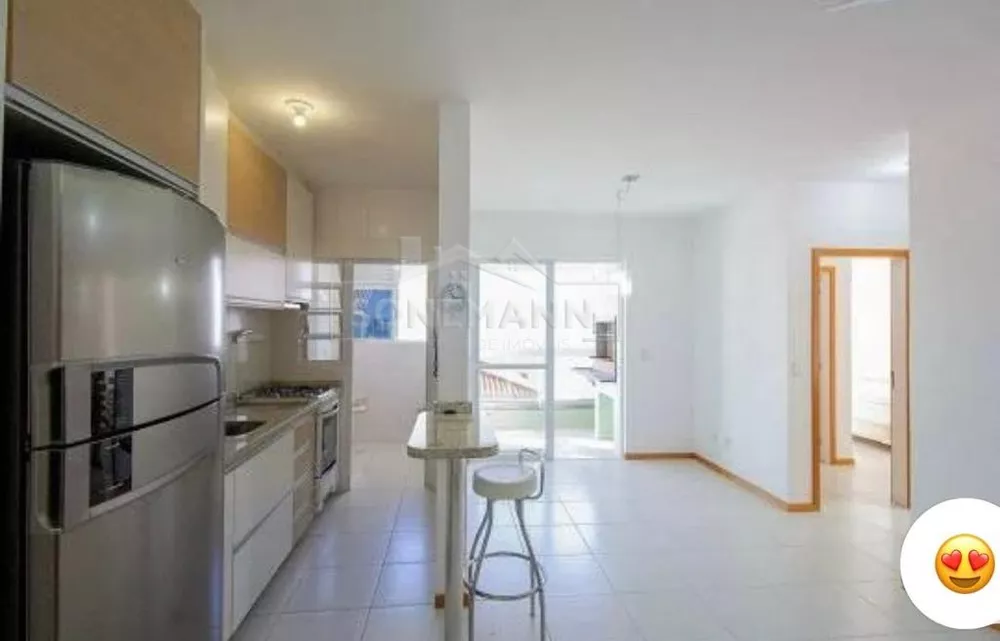 Apartamento à venda com 2 quartos, 61m² - Foto 4