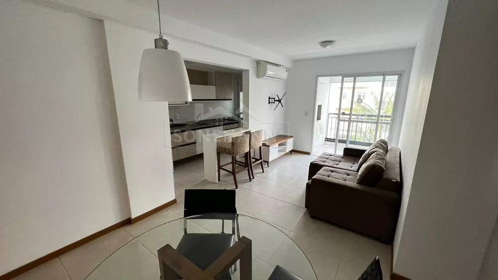 Apartamento à venda com 2 quartos, 78m² - Foto 3