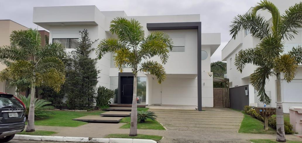 Casa à venda com 4 quartos, 279m² - Foto 1