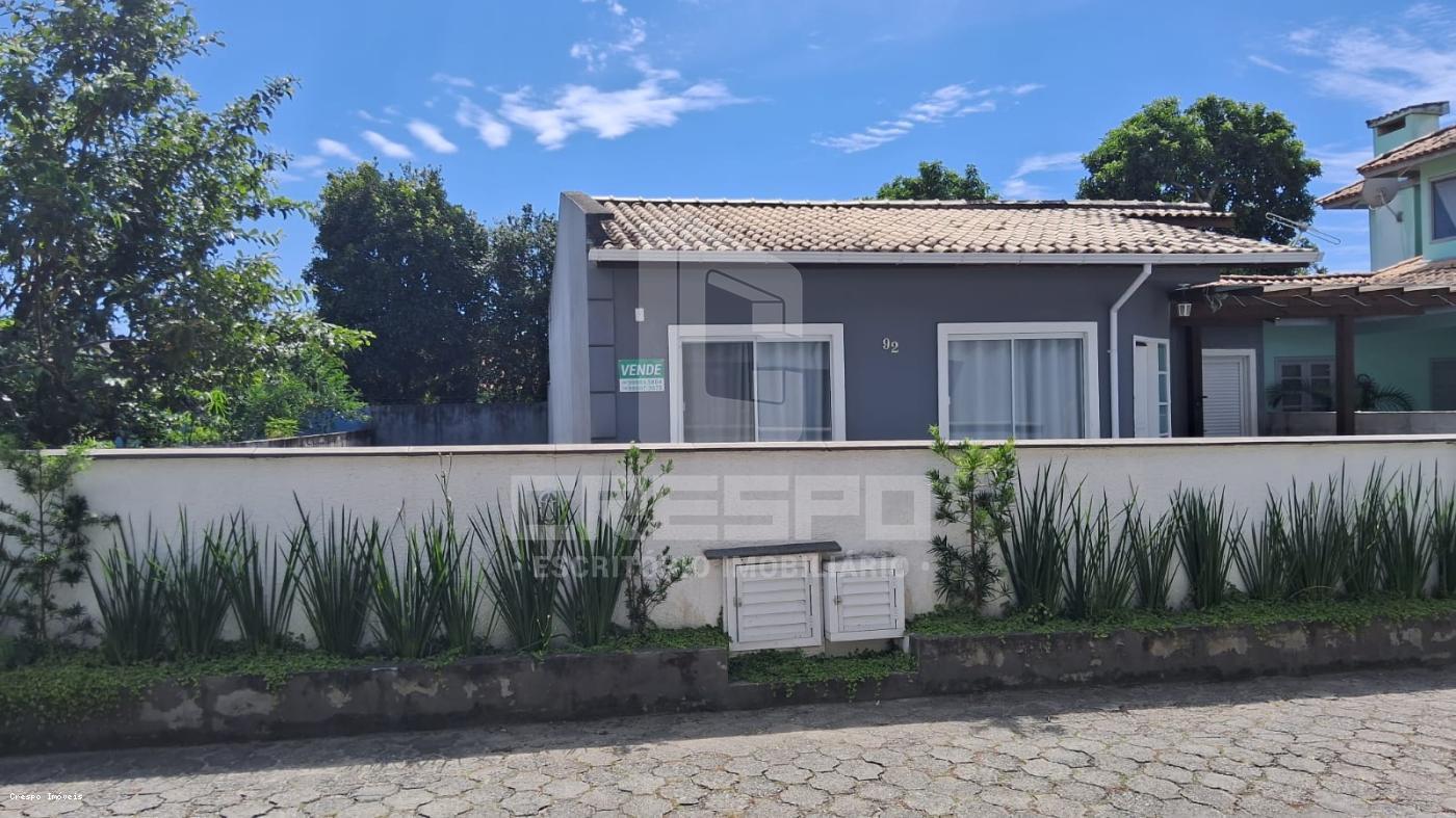 Casa à venda com 2 quartos, 84m² - Foto 2