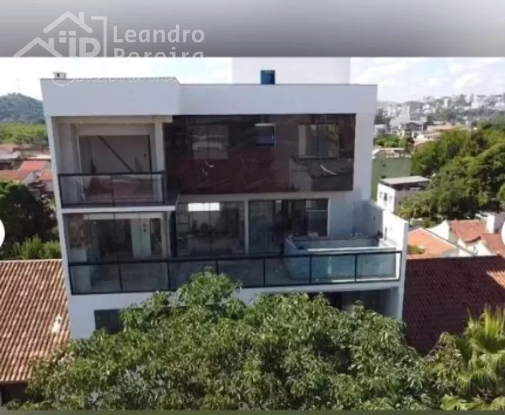 Apartamento à venda com 3 quartos, 137m² - Foto 1