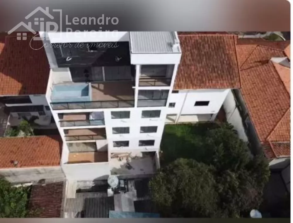 Apartamento à venda com 3 quartos, 137m² - Foto 3