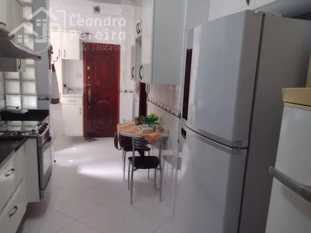 Apartamento à venda com 3 quartos, 125m² - Foto 7