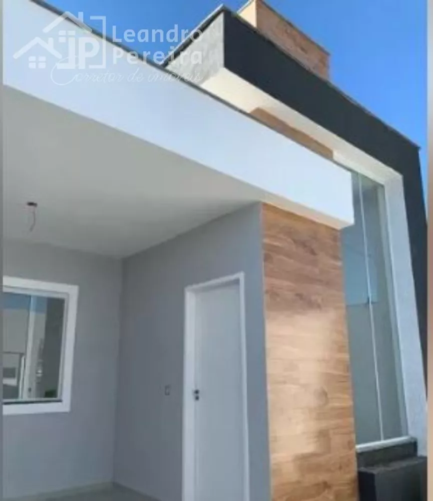 Casa à venda com 3 quartos, 80m² - Foto 2