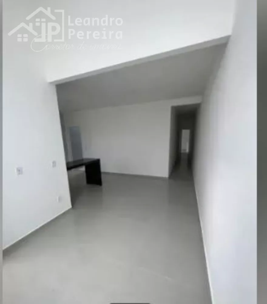 Casa à venda com 3 quartos, 80m² - Foto 5