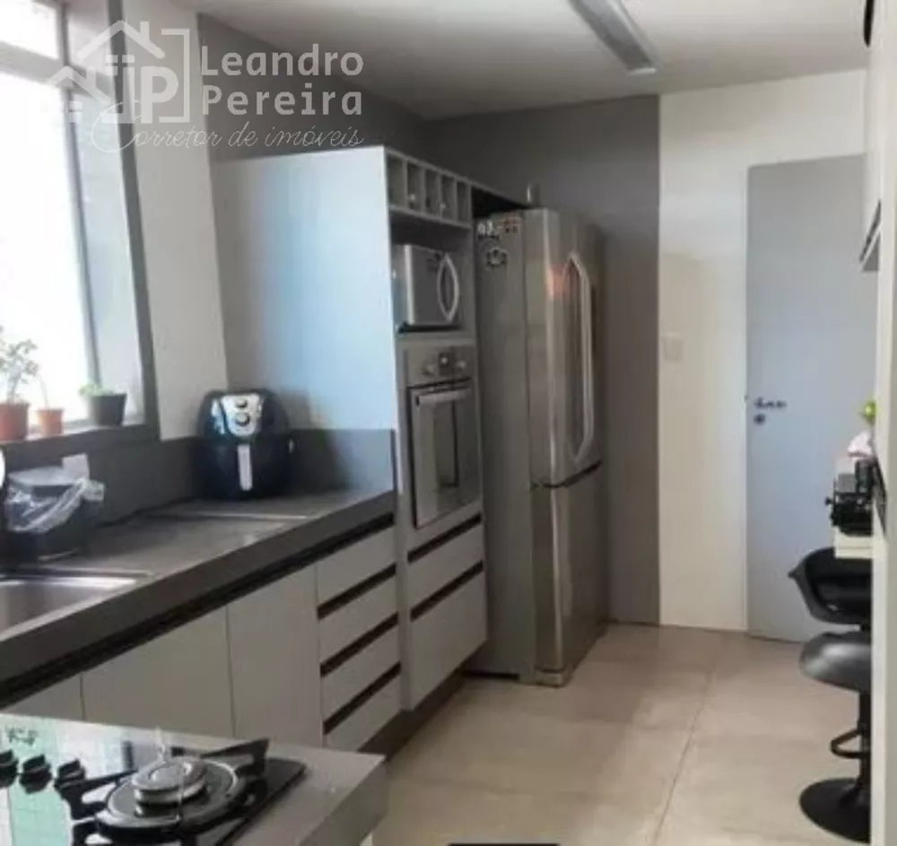 Apartamento à venda com 3 quartos, 137m² - Foto 7