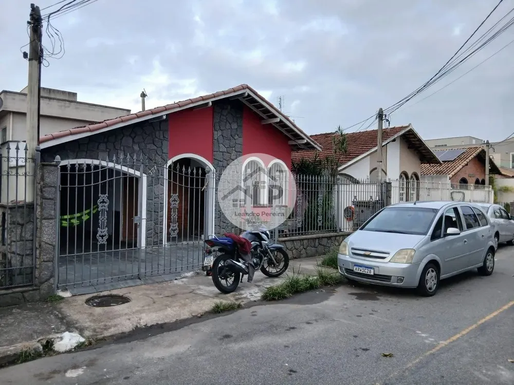 Casa, 4 quartos, 180 m² - Foto 1