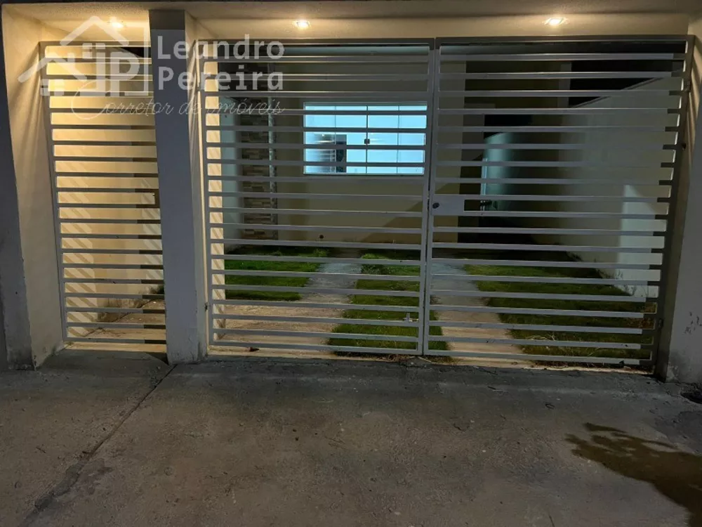 Casa à venda com 2 quartos, 60m² - Foto 1