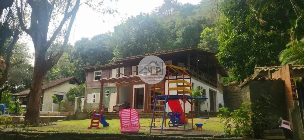 Casa, 4 quartos, 998 m² - Foto 2