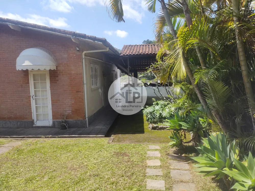 Casa, 6 quartos, 601 m² - Foto 1