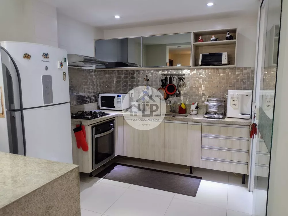 Casa, 3 quartos, 221 m² - Foto 9