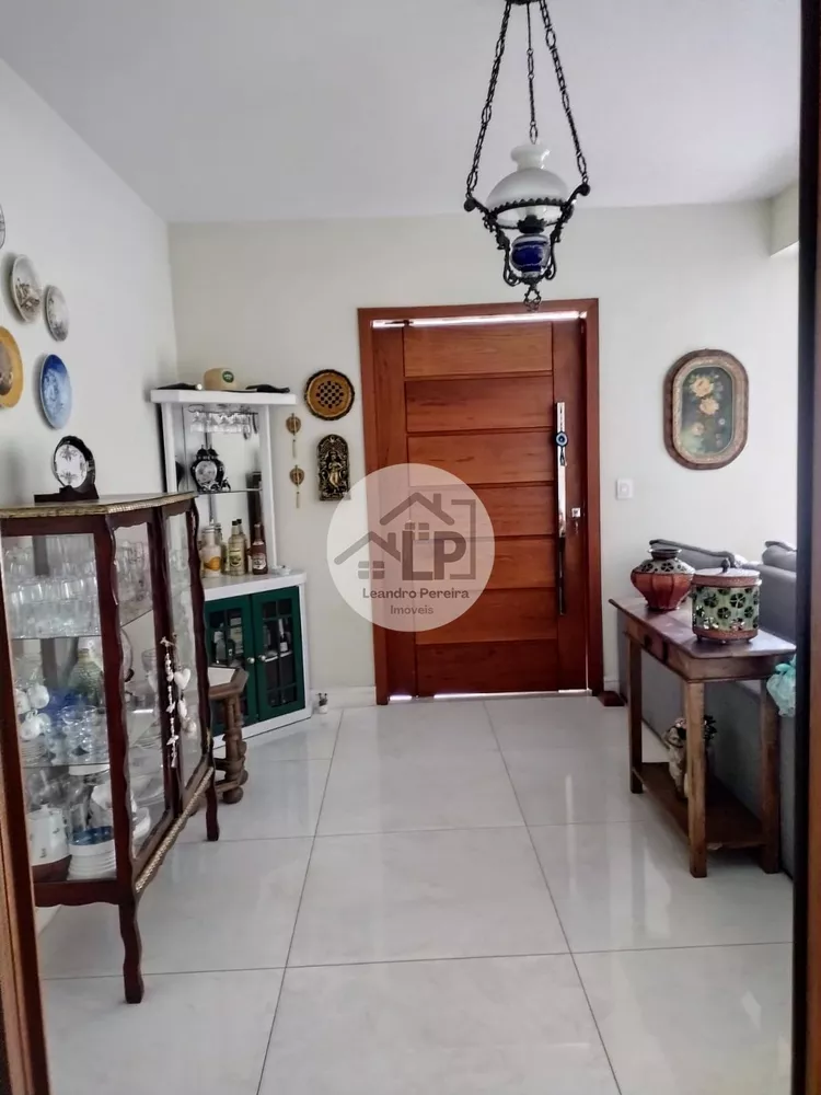 Casa, 3 quartos, 221 m² - Foto 4