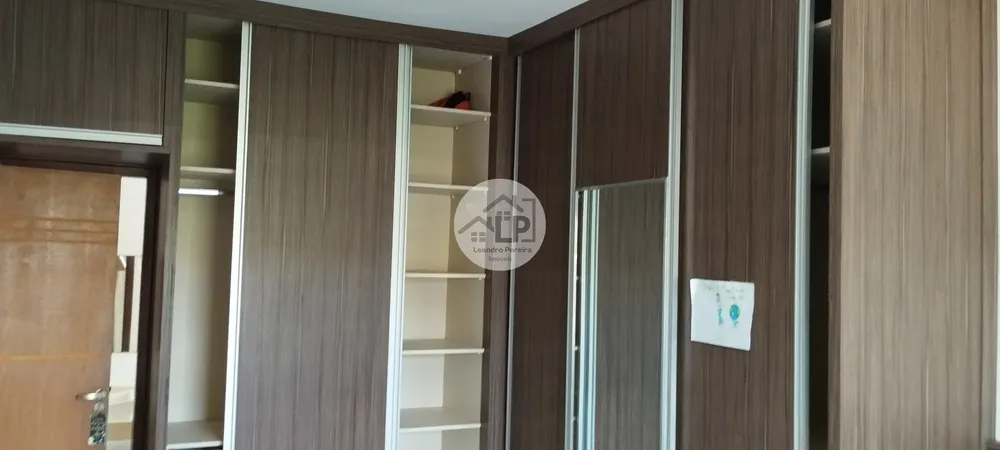 Casa, 3 quartos, 240 m² - Foto 11