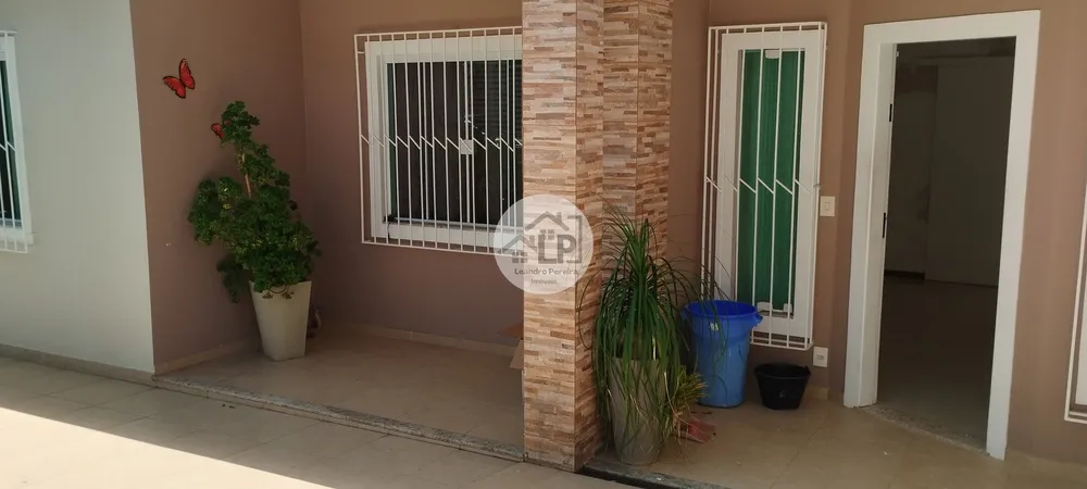 Casa, 3 quartos, 240 m² - Foto 3